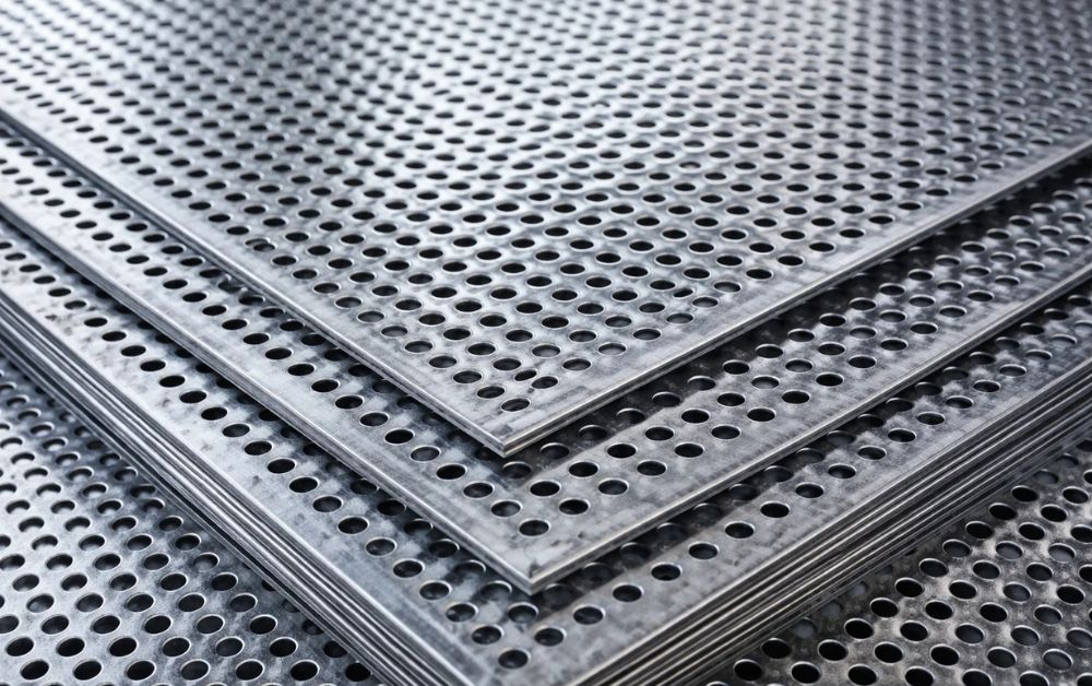 Choosing the Right Metal Sheet Thickness for Construction Projects in the UAE